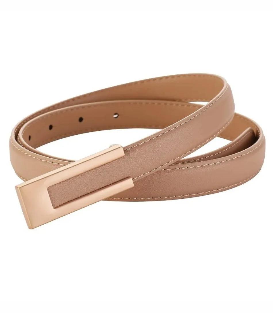 Cinto de Couro Feminino Fino Elegante com Fivela