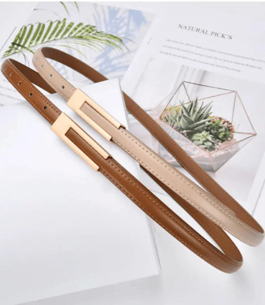 Cinto de Couro Feminino Fino Elegante com Fivela